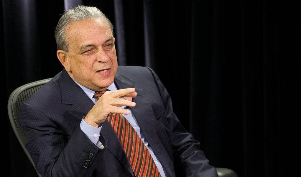 Liberação de emendas "é um mensalão disfarçado" (Foto: Alan Marques/0621 FOLHAPRESS) Liberação de emendas "é um mensalão disfarçado"