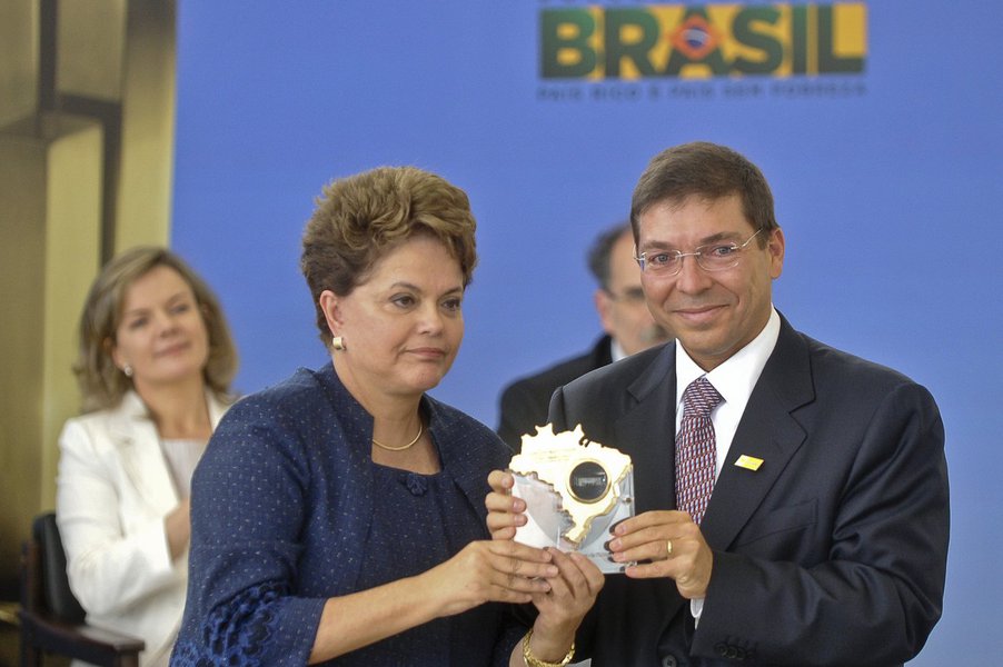 Josué, da Coteminas, leva bola preta do PMDB (Foto: ANTONIO CRUZ/ABR) www.brasil247.com - Josué, da Coteminas, leva bola preta do PMDB