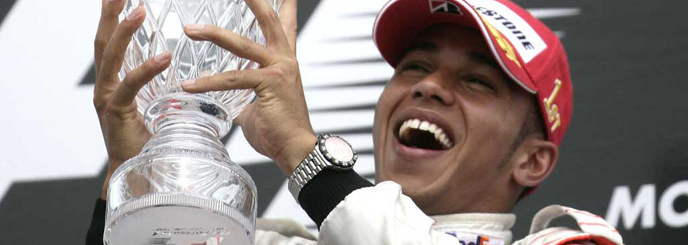 Hamilton conquista sua 1ª vitória para a Mercedes Hamilton conquista sua 1ª vitória para a Mercedes