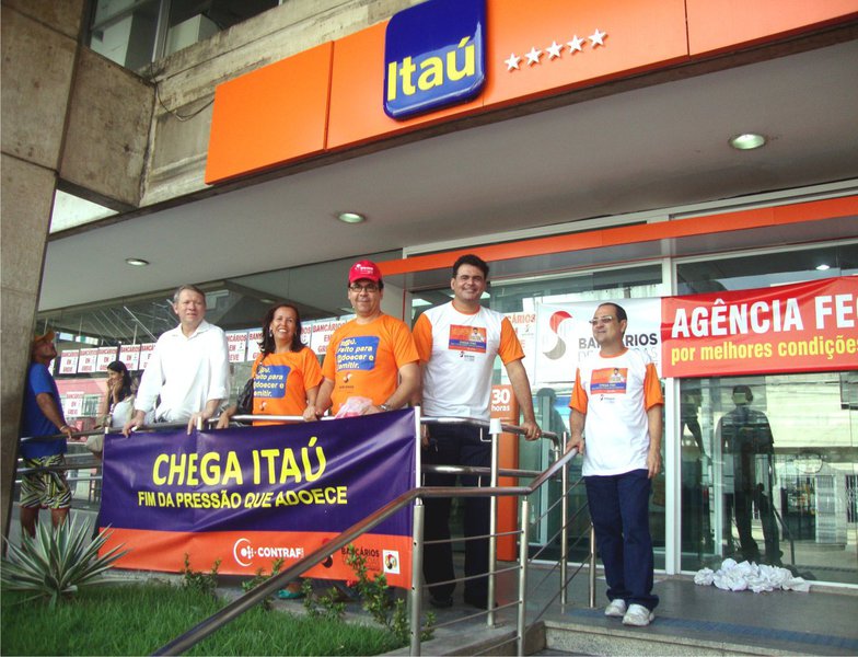 Itaú lidera demissões em todo o Brasil Itaú lidera demissões em todo o Brasil