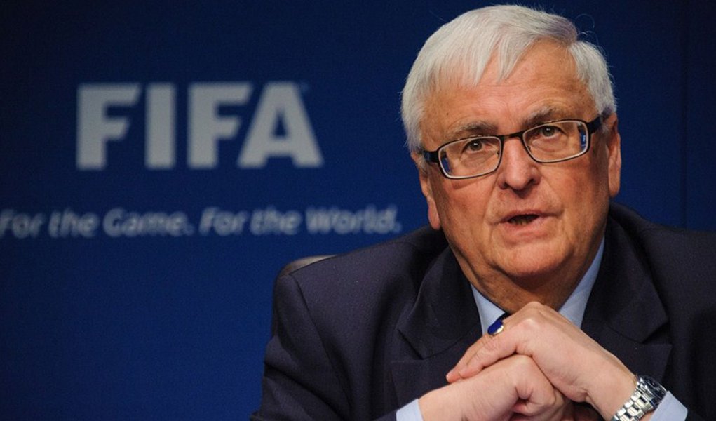 Fifa: Levar Copa para o Catar foi erro claro Fifa: Levar Copa para o Catar foi erro claro