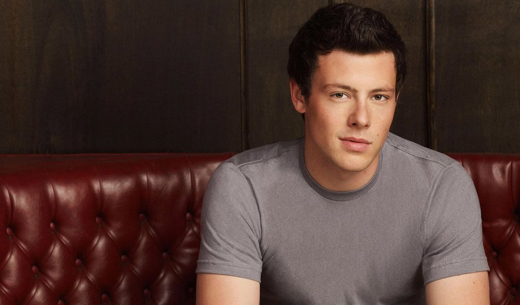 Morte de ator põe em xeque continuidade de "Glee" Morte de ator põe em xeque continuidade de "Glee"