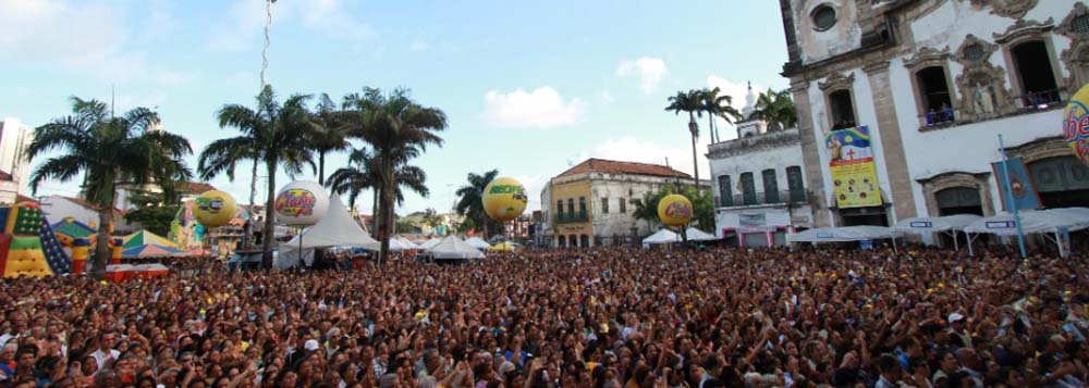 Dia de Nossa Senhora do Carmo deve reunir 400 mil Dia de Nossa Senhora do Carmo deve reunir 400 mil