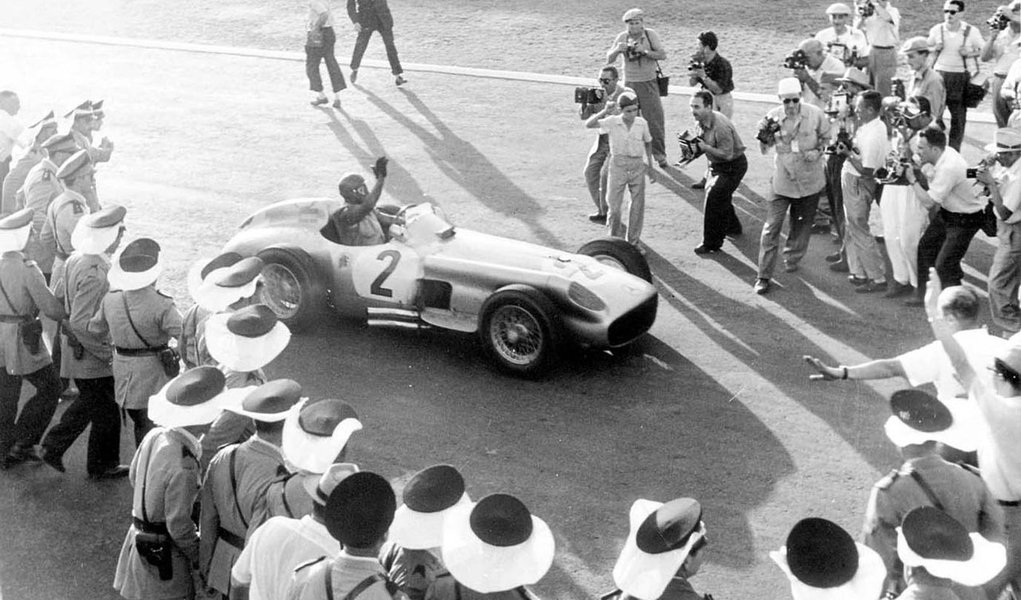 Mercedes de Fangio é leiloada por US$ 29,6 mi Mercedes de Fangio é leiloada por US$ 29,6 mi