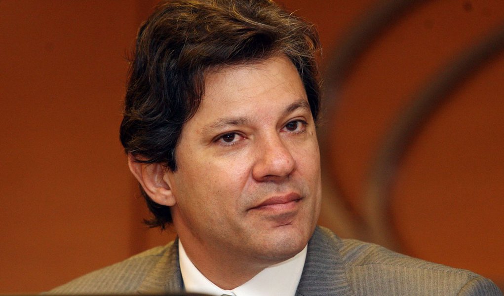 Haddad não vê elo entre doação de terreno e eleição (Foto: ANDRE DUSEK/AGÊNCIA ESTADO) Haddad não vê elo entre doação de terreno e eleição
