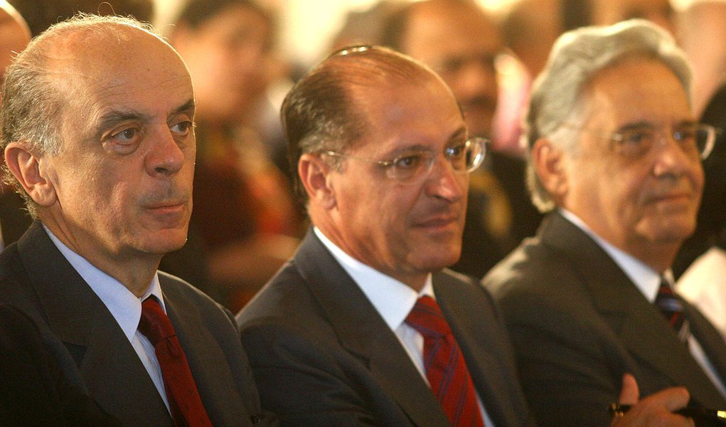 Alckmin vai reduzir número de secretarias Alckmin vai reduzir número de secretarias