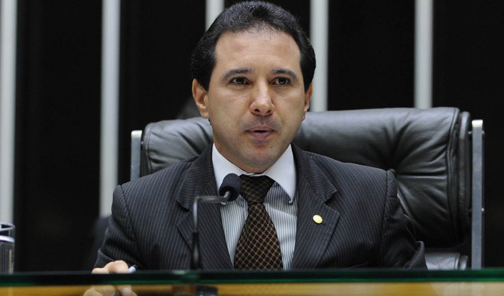 Câmara suspende pagamento de Donadon (Foto: RODOLFO STUCKERT ) Câmara suspende pagamento de Donadon