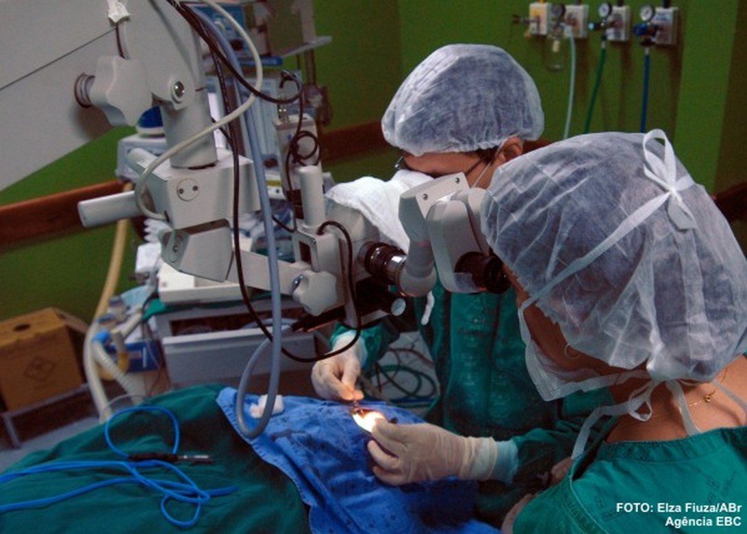 Crer faz 1º transplante de córneas de sua história Crer faz 1º transplante de córneas de sua história