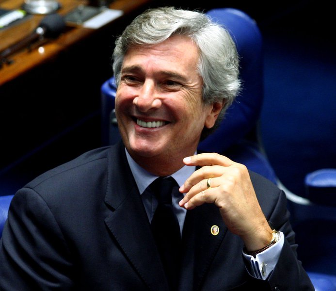 Com Renan no Senado, Collor revive sua glória Com Renan no Senado, Collor revive sua glória