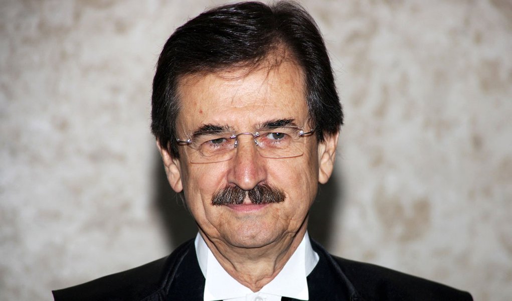 Peluso deve se aposentar antes de votar (Foto: Divulgação) Peluso deve se aposentar antes de votar