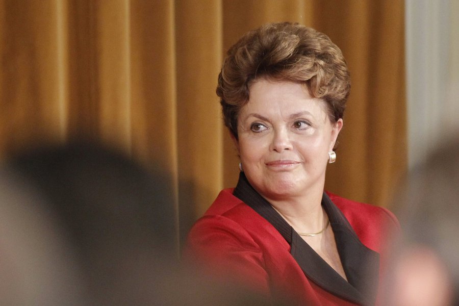 Dilma fala sobre 2014: “Meu mandato é de oito anos” Dilma fala sobre 2014: “Meu mandato é de oito anos”