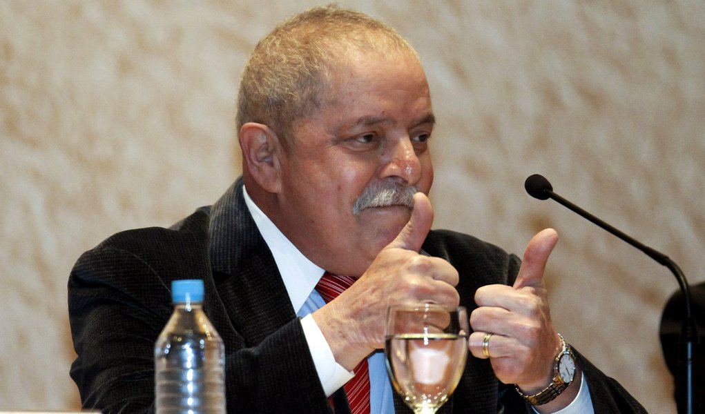 Médicos afirmam que Lula está bem de saúde (Foto: Ide Gomes/Folhapress) Médicos afirmam que Lula está bem de saúde