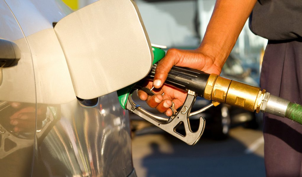 Procon-PE apertará o cerco contra postos (Foto: Shutterstock) Procon-PE apertará o cerco contra postos