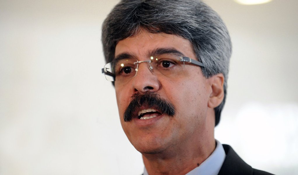 Luiz Sérgio é o primeiro a citar Veja e pede investigação (Foto: Wilson Dias/Agência Brasil) Luiz Sérgio é o primeiro a citar Veja e pede investigação