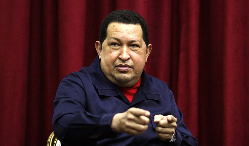 Chávez monta Conselho para assessorá-lo no Governo (Foto: Miraflores Palace/REUTERS ) Chávez monta Conselho para assessorá-lo no Governo