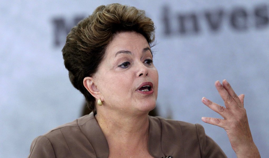 Dilma convoca Conselho Político em dia de CPI (Foto: Ueslei Marcelino/REUTERS) Dilma convoca Conselho Político em dia de CPI