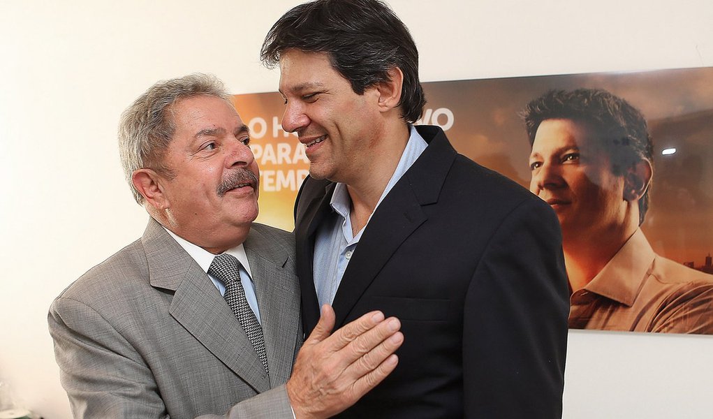 Haddad recebe seu maior conselheiro e eleitor: Lula (Foto: Ricardo Stuckert) Haddad recebe seu maior conselheiro e eleitor: Lula