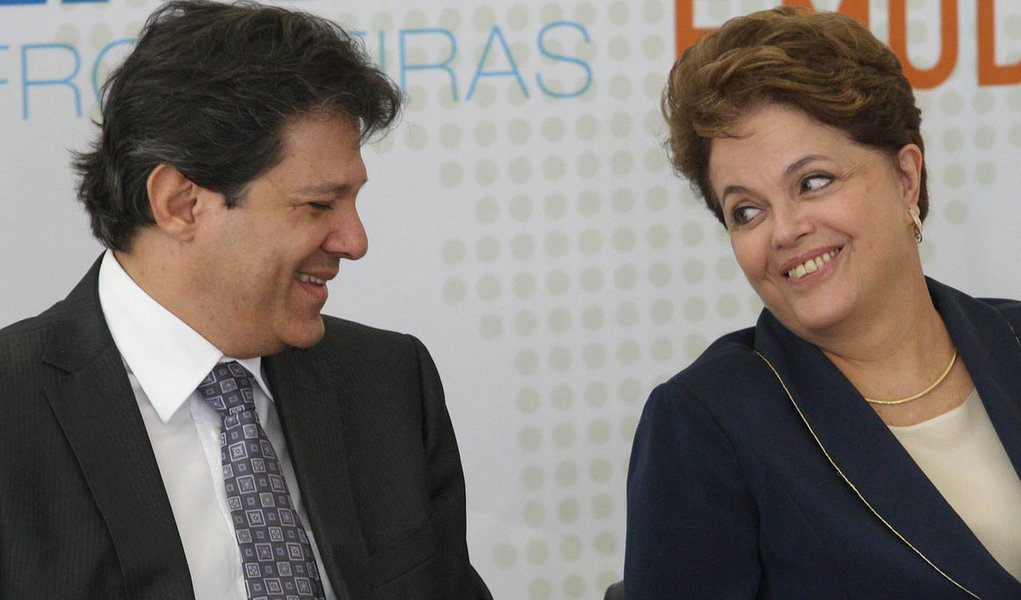 Haddad ganha bela despedida do governo (Foto: BETO BARATA/AGÊNCIA ESTADO) Haddad ganha bela despedida do governo