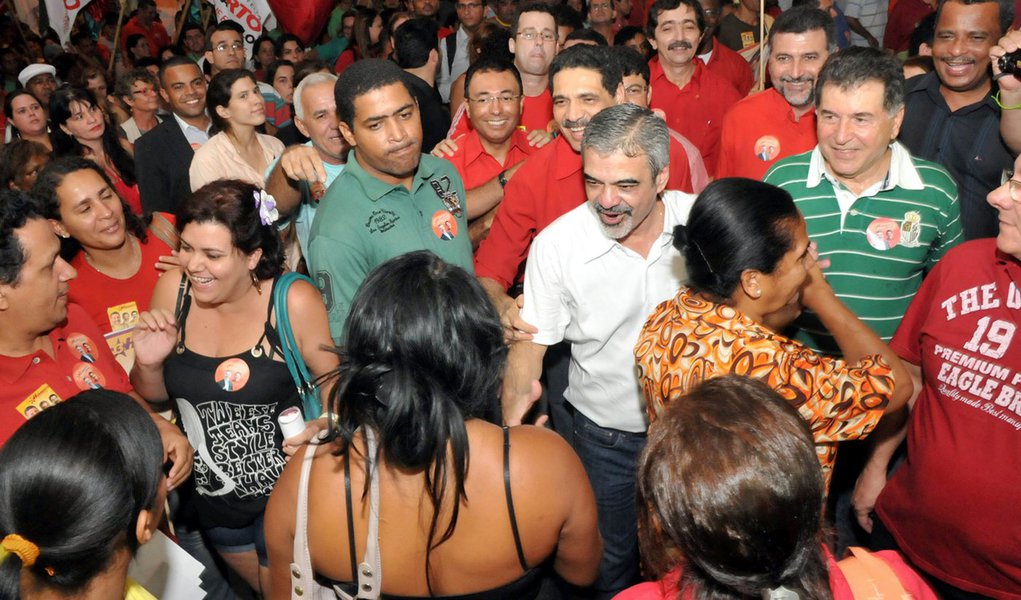Humberto Costa quer militância do PT no guia (Foto: Beto Oliveira/Divulgação) Humberto Costa quer militância do PT no guia