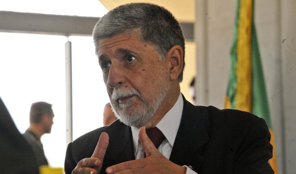 Para Celso Amorim, Brasil deve rever política de migração (Foto: Elza fiuza/Agencia Brasil) Para Celso Amorim, Brasil deve rever política de migração