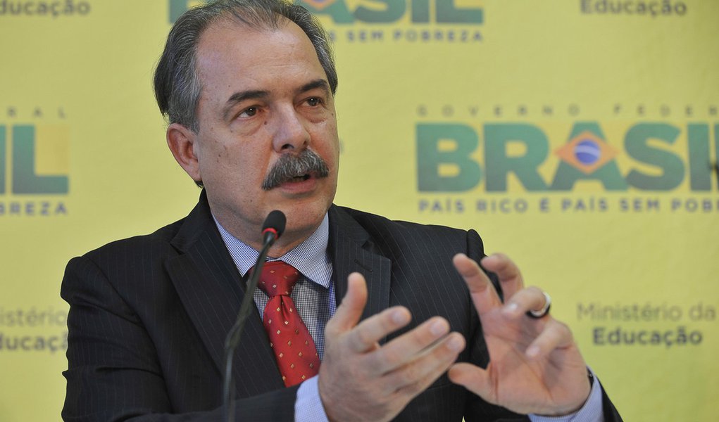 Piso dos professores terá reajuste de 7,97% em 2013 Piso dos professores terá reajuste de 7,97% em 2013