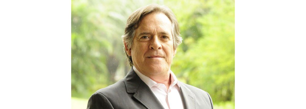 Pelo twitter, global José de Abreu assume bissexualidade Pelo twitter, global José de Abreu assume bissexualidade