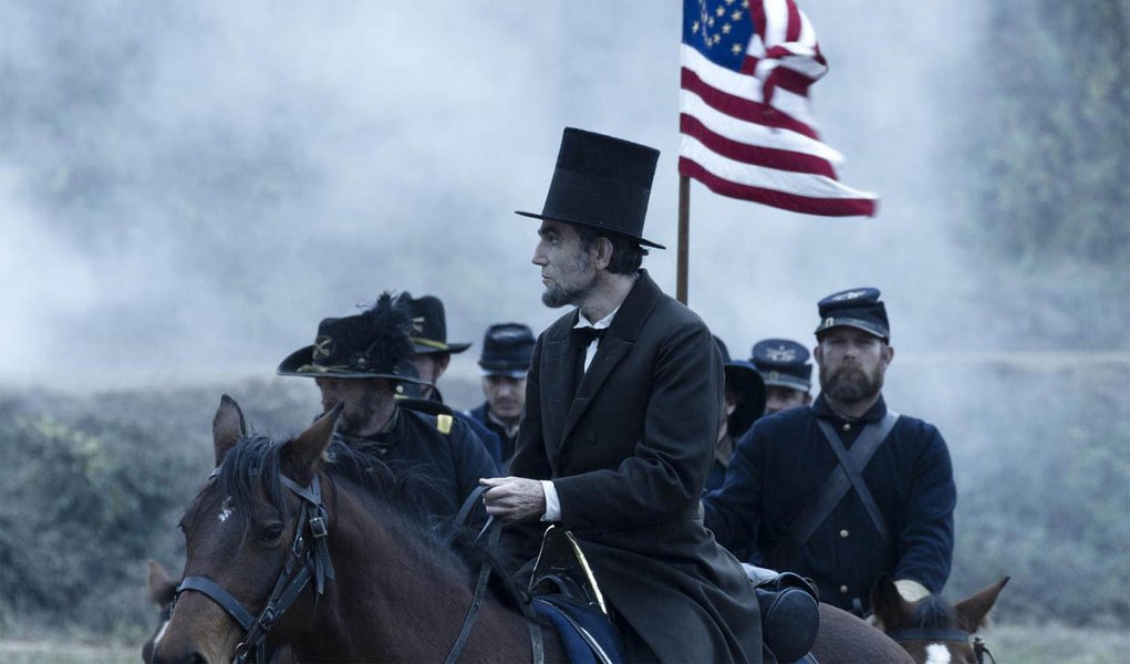 "Lincoln" lidera disputa pelo Oscar, com 12 indicações "Lincoln" lidera disputa pelo Oscar, com 12 indicações