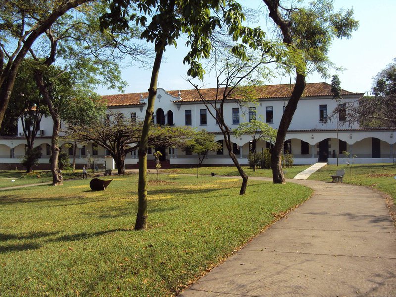 PUC Minas faz feio na avaliação do MEC PUC Minas faz feio na avaliação do MEC