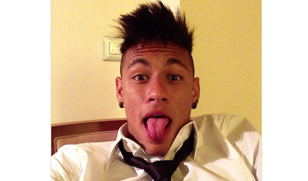 Neymar e Marta perdem disputas em festa da Fifa Neymar e Marta perdem disputas em festa da Fifa