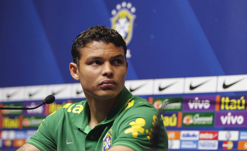 Thiago Silva: México está entalado na garganta (Foto: Rafael Ribeiro) Thiago Silva: México está entalado na garganta