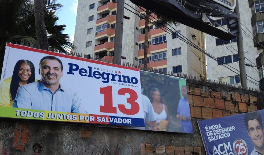 Propaganda eleitoral de rua causa atrito em Salvador (Foto: Divulgação) Propaganda eleitoral de rua causa atrito em Salvador