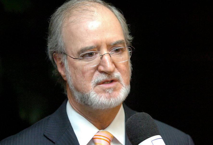 PSDB tem pressa em se livrar do caso Azeredo PSDB tem pressa em se livrar do caso Azeredo