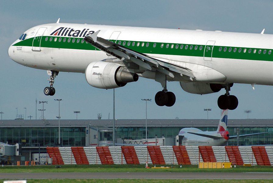 Alitalia pode ser comprada pela Air France Alitalia pode ser comprada pela Air France