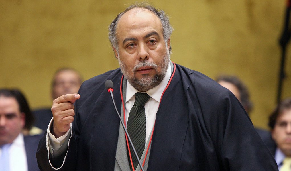 Defesa de sócio de Marcos Valério contesta acusações (Foto: Nelson Jr./SCO/STF) Defesa de sócio de Marcos Valério contesta acusações