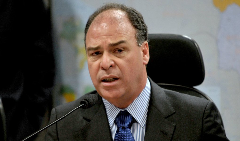 FBC é acusado de favorecer empresa de amigo (Foto: Antônio Cruz/ABr) FBC é acusado de favorecer empresa de amigo