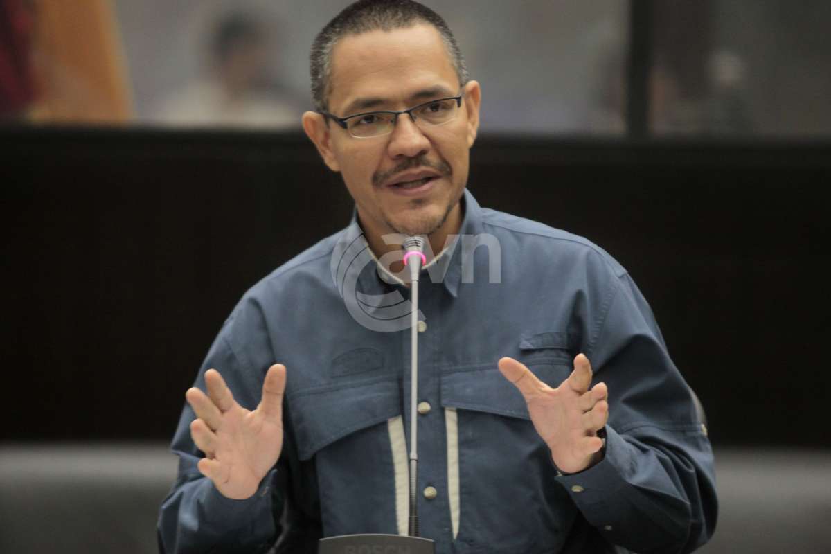 Ministro vê "guerra psicológica" na Venezuela Ministro vê "guerra psicológica" na Venezuela