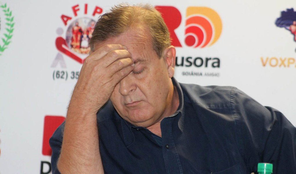 Paulo assume com popularidade em queda Paulo assume com popularidade em queda