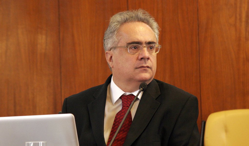 Nassif insinua que Veja pagava por grampos (Foto: Divulgação) Nassif insinua que Veja pagava por grampos