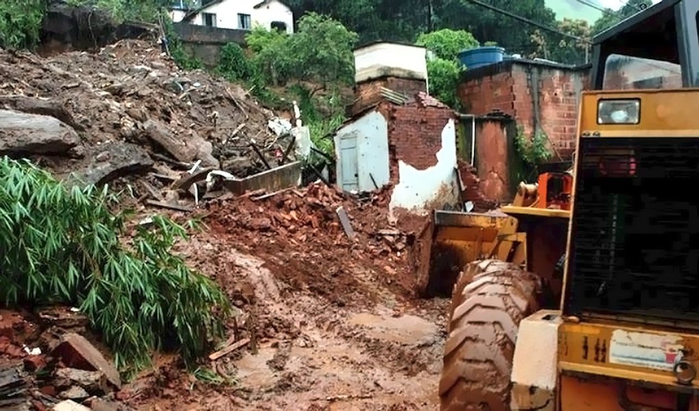 Sobe para 11 número de mortos em Sapucaia, no Rio (Foto: Divulgação) Sobe para 11 número de mortos em Sapucaia, no Rio