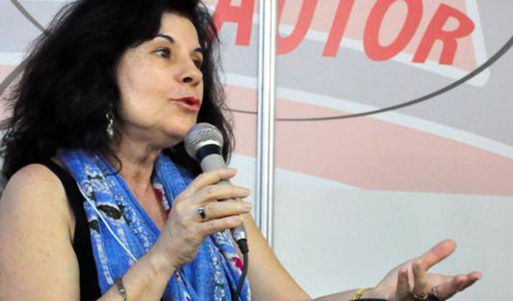 Escritora carioca vence o Prêmio Brasília de Literatura (Foto: DIVULGAÇÃO) Escritora carioca vence o Prêmio Brasília de Literatura