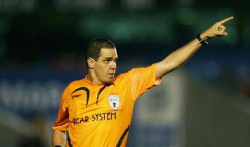 Juiz denuncia apito amigo pró-Corinthians (Foto: Divulgação ) Juiz denuncia apito amigo pró-Corinthians