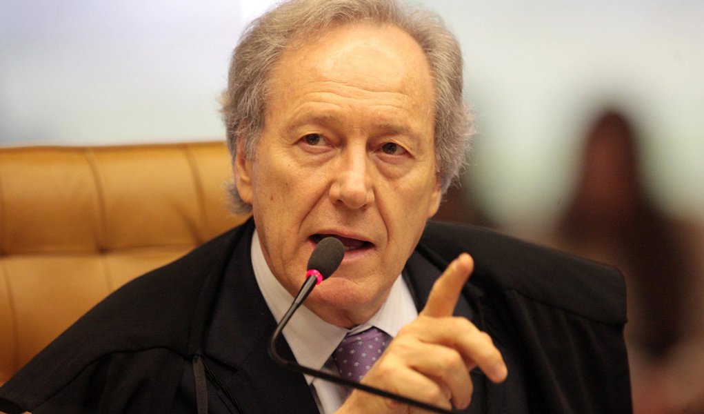 Lewandowski, o anti-Joaquim Barbosa Lewandowski, o anti-Joaquim Barbosa