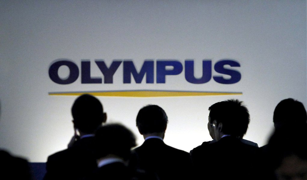 Olympus processa ex-presidente e executivos (Foto: Toru Hanai/REUTERS) Olympus processa ex-presidente e executivos