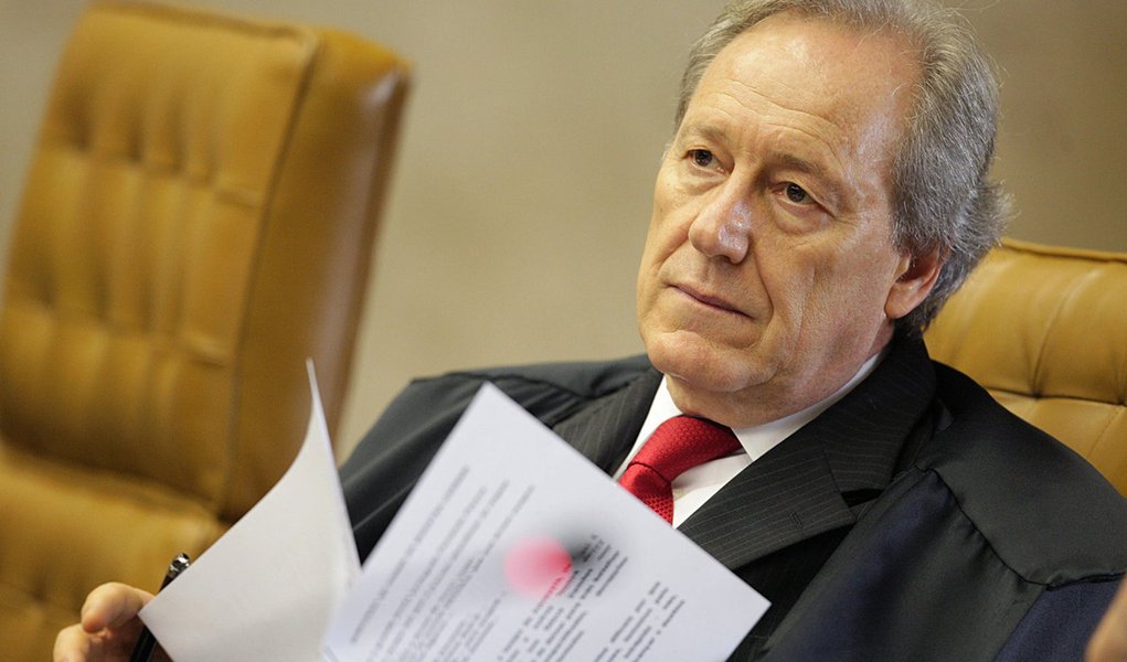 Lewandowski renuncia ao mandato no TSE (Foto: Carlos Humberto/SCO/STF ) Lewandowski renuncia ao mandato no TSE