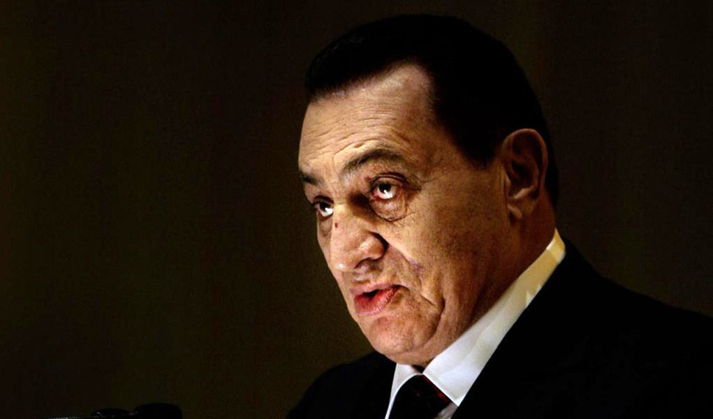 Promotor pede pena de morte para Hosni Mubarak (Foto: DIVULGAÇÃO) Promotor pede pena de morte para Hosni Mubarak