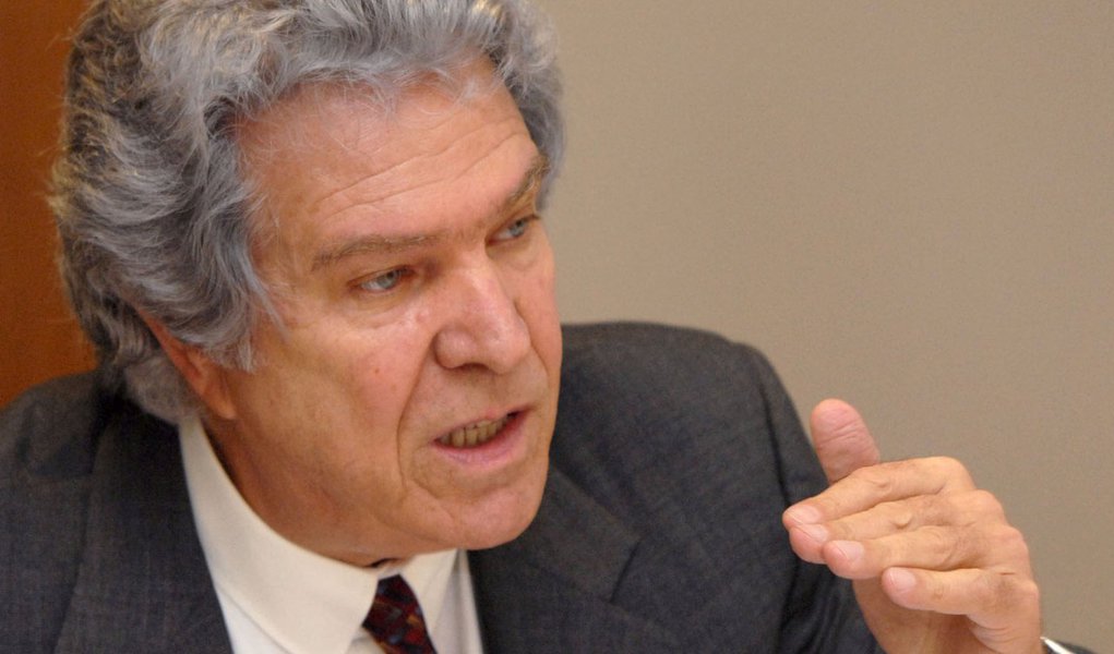 Hélio Costa terá alta em breve (Foto: DIVULGAÇÃO) Hélio Costa terá alta em breve