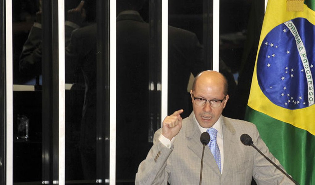 Demóstenes será expulso do MP antes de ser cassado Demóstenes será expulso do MP antes de ser cassado