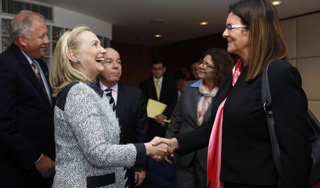 Graça Foster convida empresas americanas a negociar com a Petrobras (Foto: Jacquelyn Martin/REUTERS) Graça Foster convida empresas americanas a negociar com a Petrobras