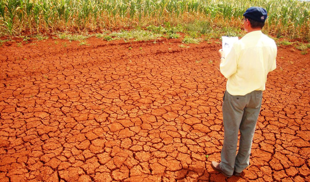 Seca no sul do País afeta mais de 650 mil pessoas (Foto: ROBERTO WITTER/AGÊNCIA ESTADO) Seca no sul do País afeta mais de 650 mil pessoas