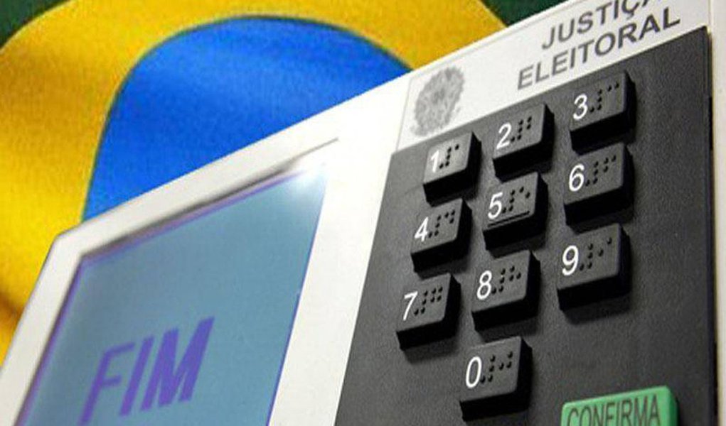 Paulo Garcia lidera pesquisas com 34% (Foto: Divulgação) Paulo Garcia lidera pesquisas com 34%